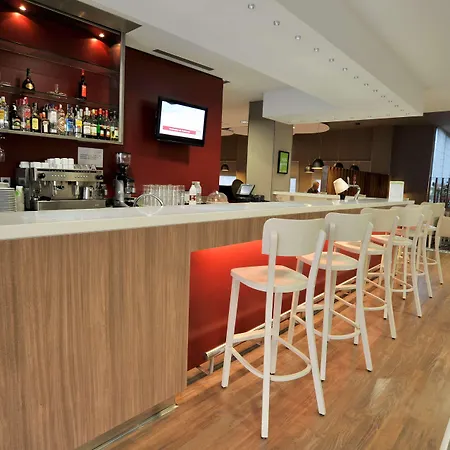 Campanile Airport 3*